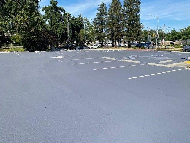 Image of Olive Drive Parking Lot after cool pavement treatment